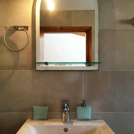 Limani Studio Apartment *